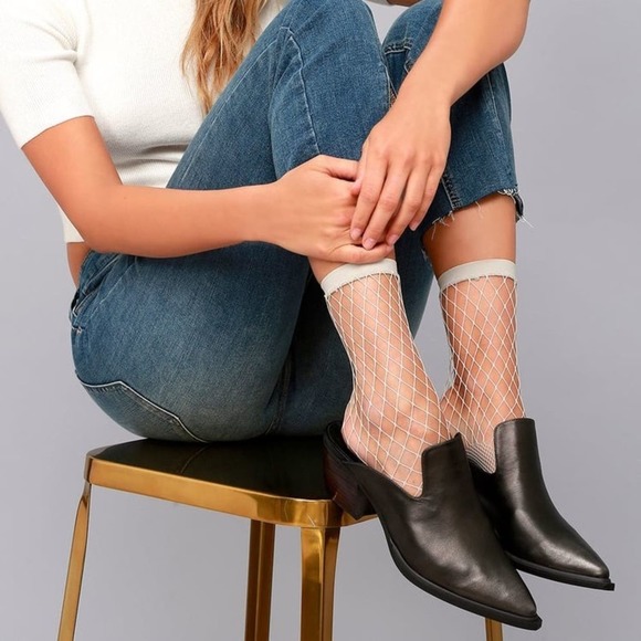 Free People Sugar Sugar Fishnet Anklet Socks NEW - Picture 2 of 4